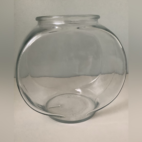 Glass flattened fishbowl or terrarium vase - Picture 2 of 4